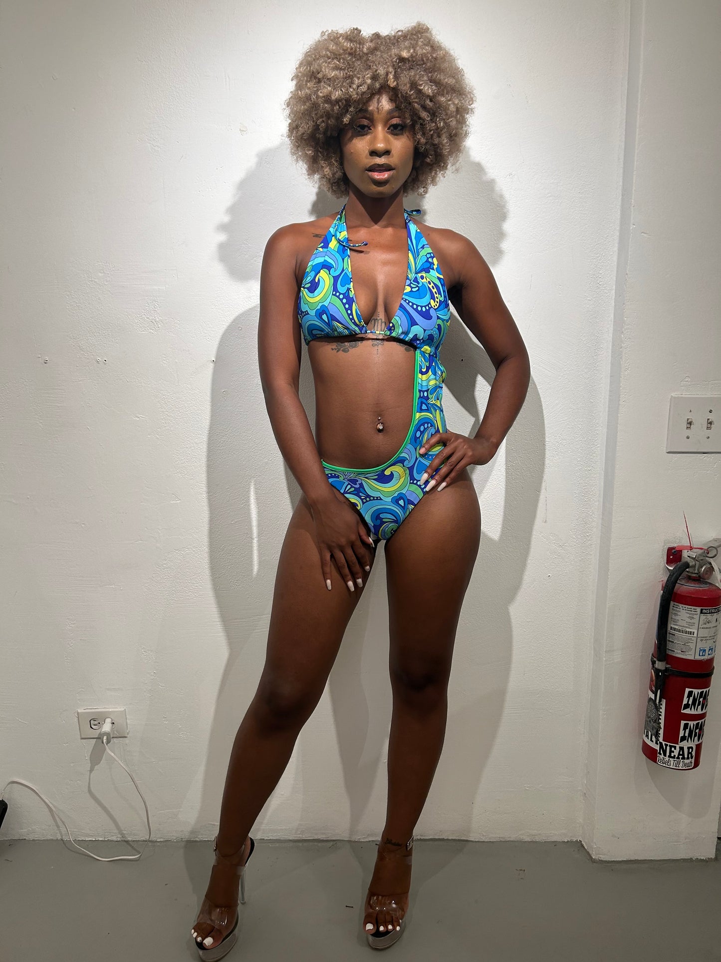 Queen Asymmetric 1-piece
