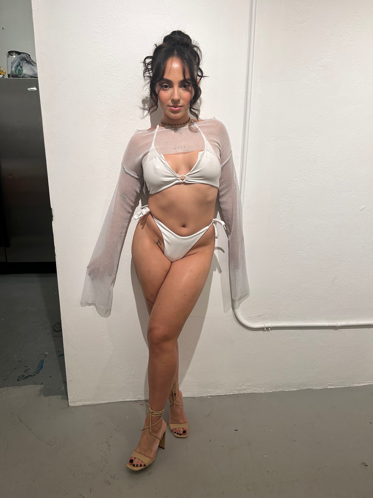 Dee Bikini